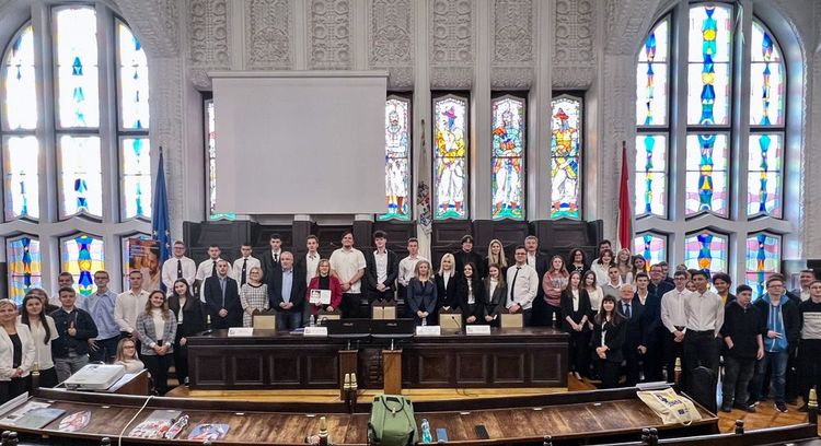 „4 FOR EUROPE” uniós vetélkedő