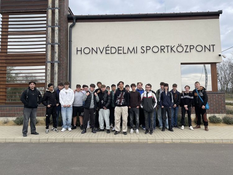 Diákjaink a Honvédelmi Sportközpontba látogattak